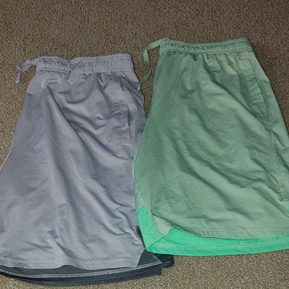 Under Armour Men Athletic Shorts - Picture 1 of 7